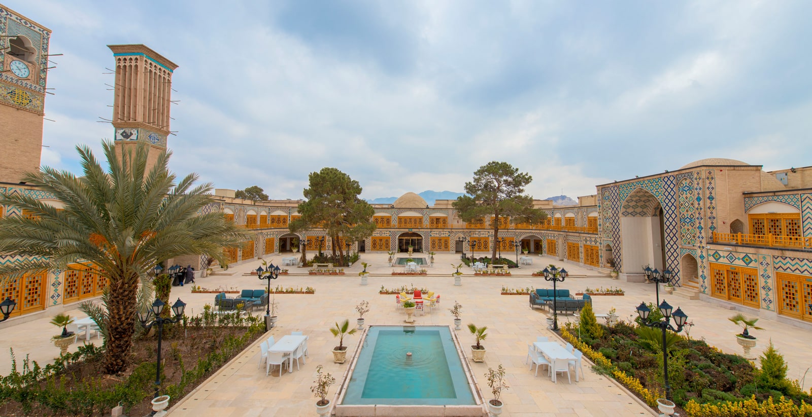 بوتیک هتل کاروانیکا کرمان